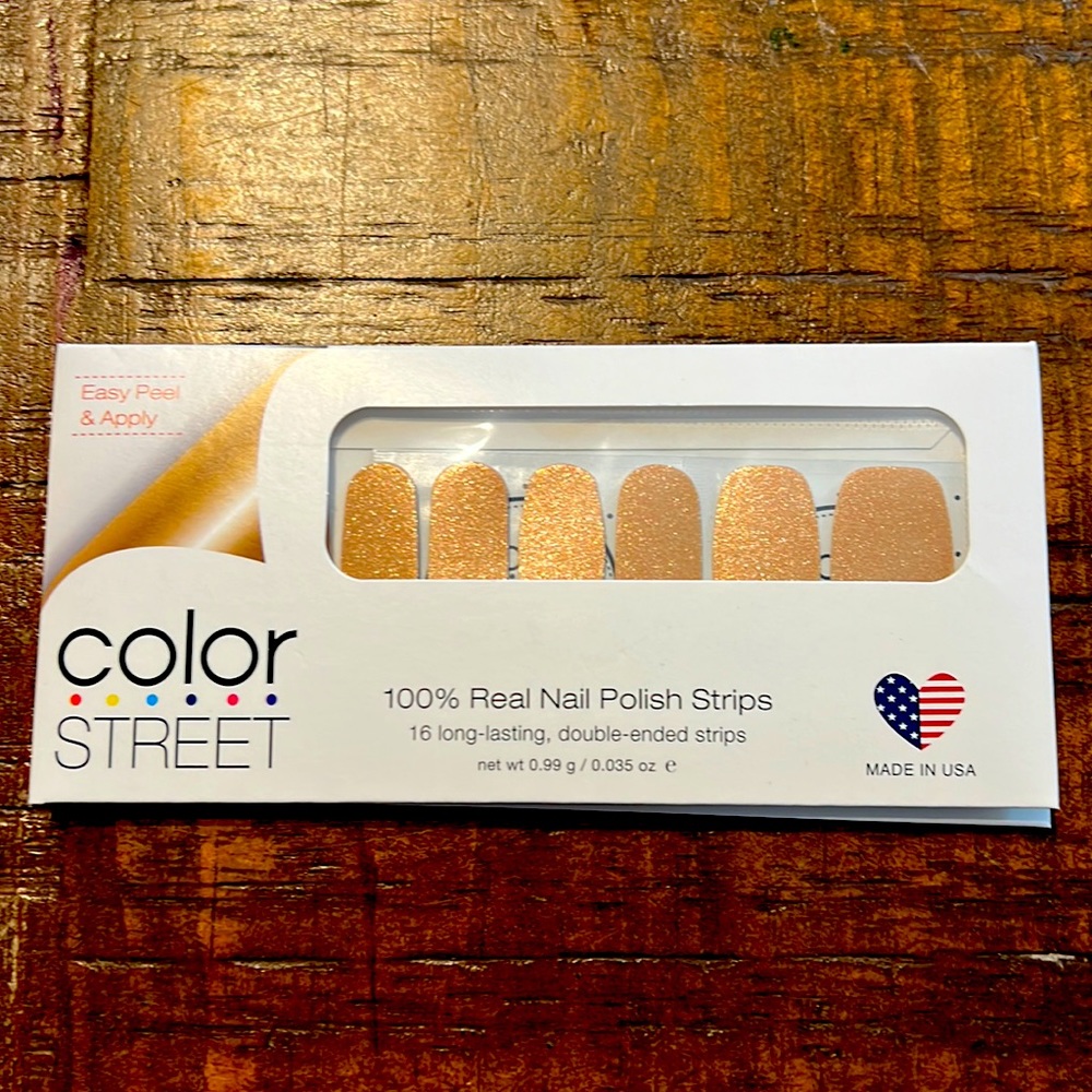 Color Street Penny Lane

Sealed in package